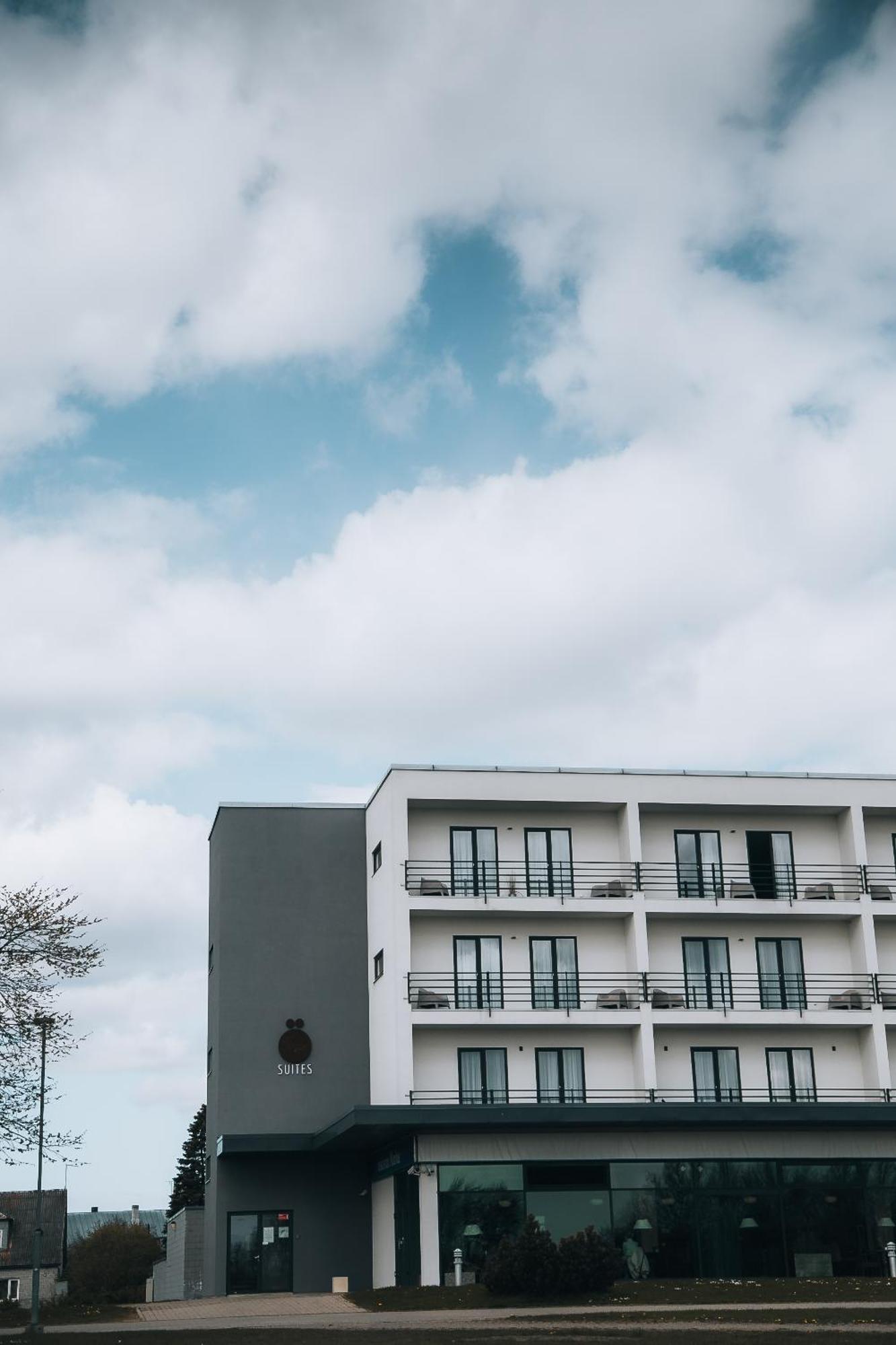 Oe Seaside Suites & Spa Kuressaare Esterno foto