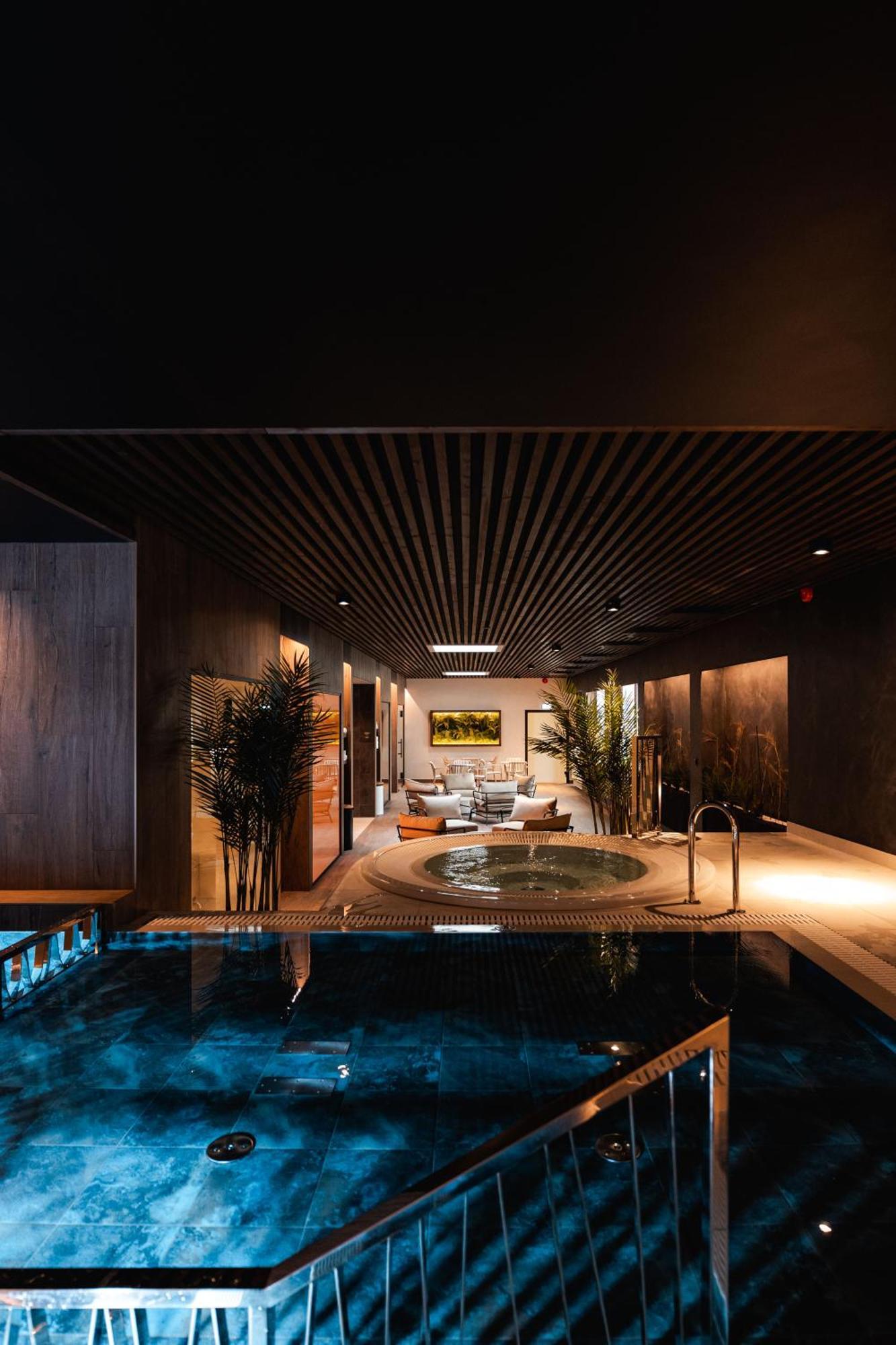 Oe Seaside Suites & Spa Kuressaare Esterno foto
